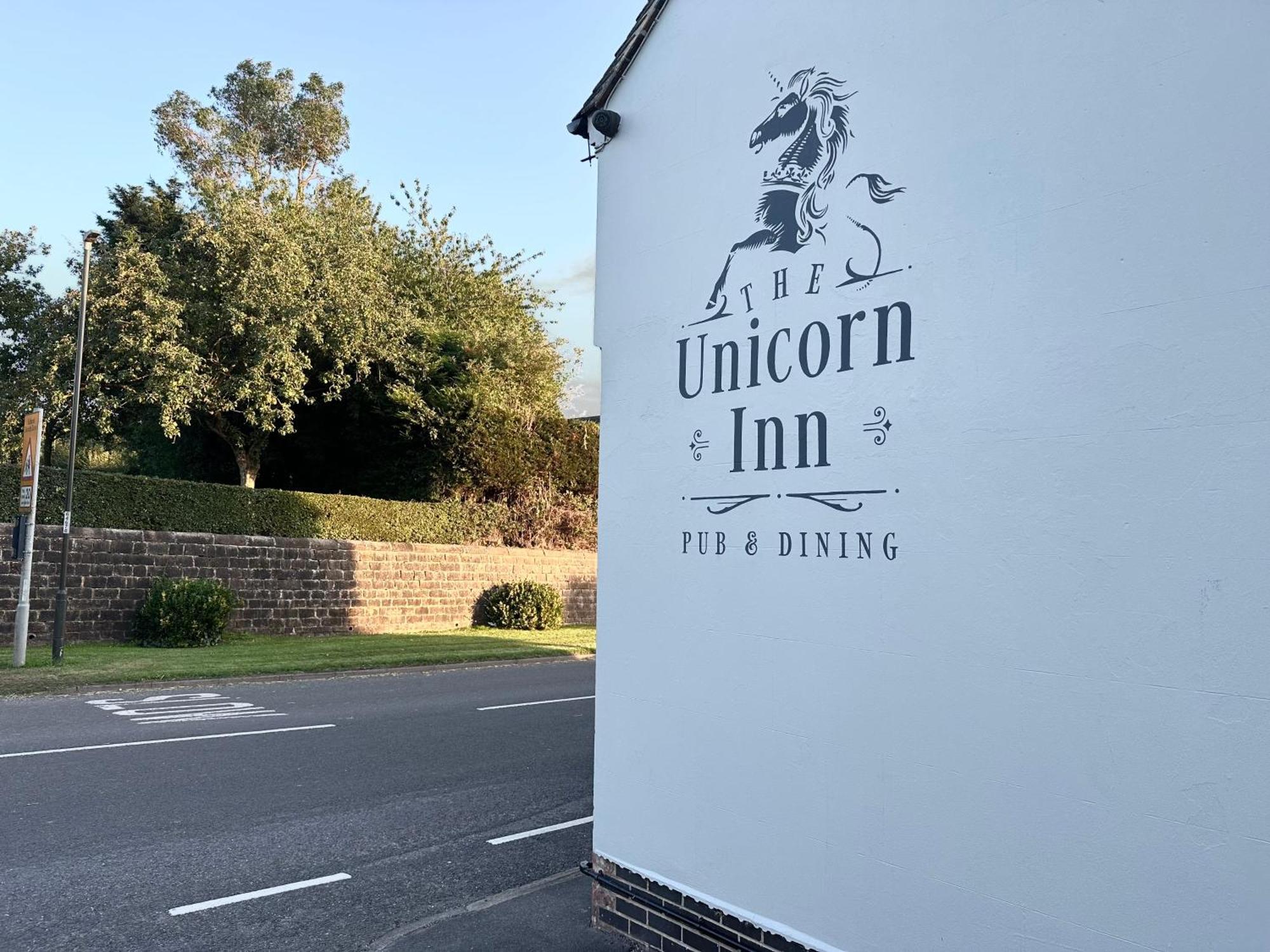 The Unicorn Inn Newton Solney Exterior photo